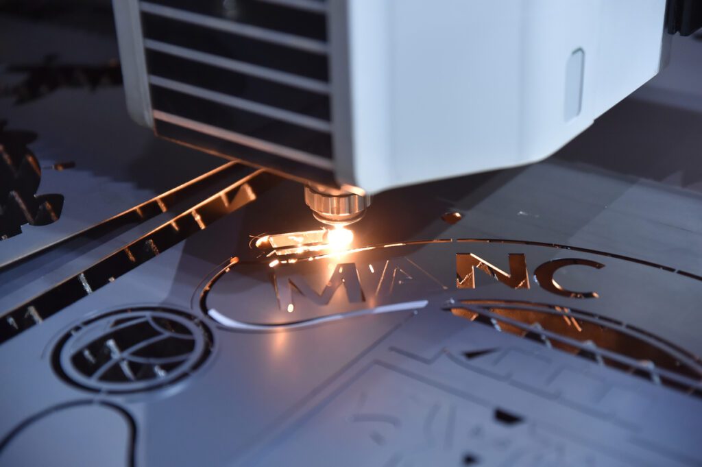 fiber laser cutting machine